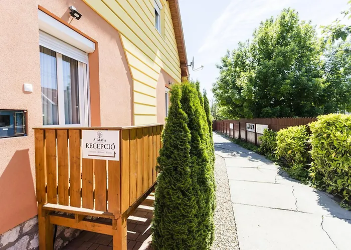 Almafa Apartmanhaz *
