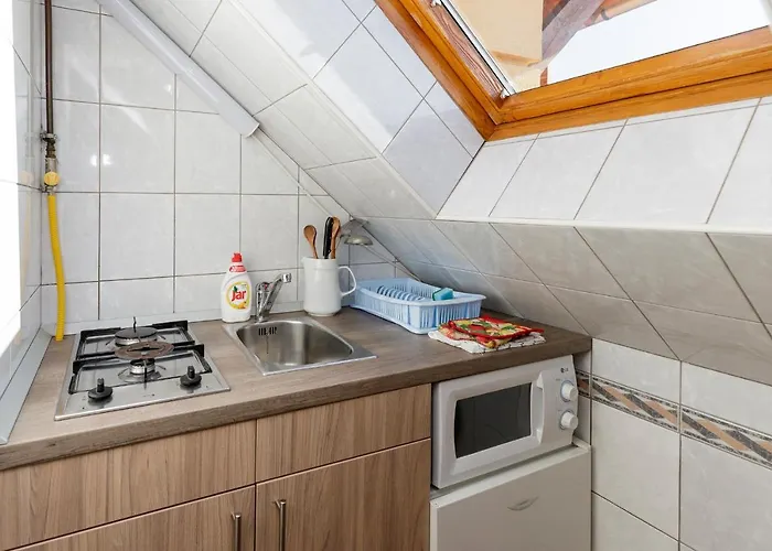 Almafa Apartmanhaz Apartment *