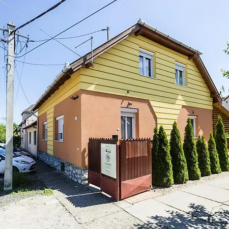 Apartmán Almafa Apartmanhaz Eger