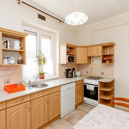 Almafa Apartmanhaz * Eger