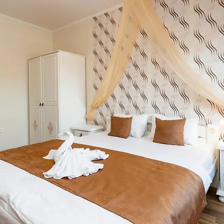 Almafa Apartmanhaz Eger