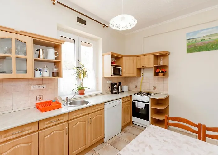 Almafa Apartmanhaz * Eger