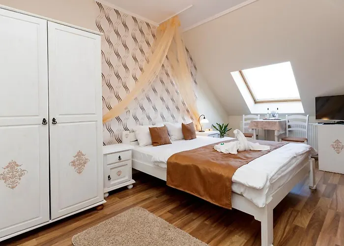 Almafa Apartmanhaz Eger